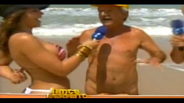 Videos Na Praia De Nudismo