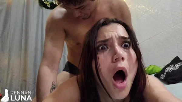 Meu cuzinho e minha boca implorando por rola