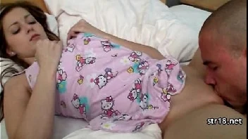 Chupando minha namorada até gozar
