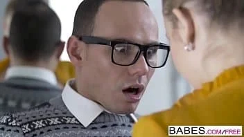 Loira dá um boquete e transa muito no Pornhub
