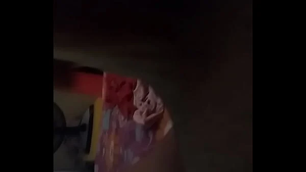 Morena rabuda senta com vontade na pica loucamente