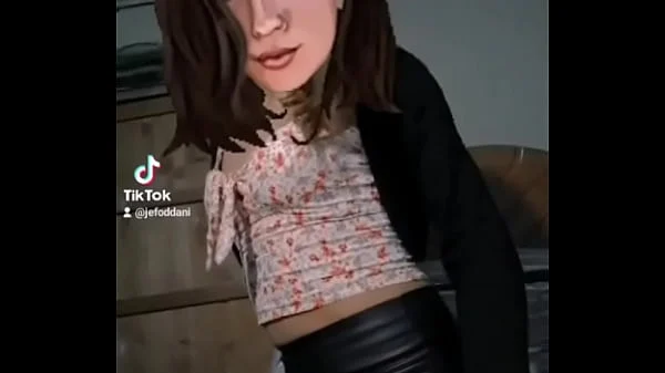 Travesti goza muito transando com homem curioso